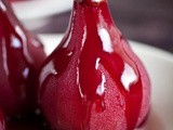 Slow cooking pears in red wine sauce