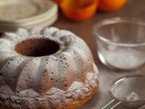 Spicy cake with persimmon
