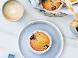 Blackberry muffins with coconut and cardamom