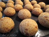 Pao de Queijo (Brazilian Cheesy Balls)