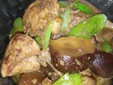 Braised chicken with mushrooms