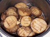 Braised ernygii mushrooms [sao sin pao ku]