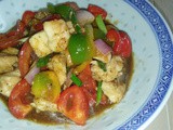 Chicken cubes in black pepper sauce