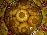 Cny 2018 - cheesy flower pineapple tarts [rub in method]