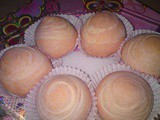 Flaky spiral mooncakes