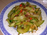 Stir fry fragrant crunchy cucumber