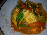 Stir fry tomyam stingray