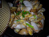 Sweet and sour clams