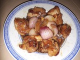 Tasty chicken with onions