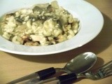 Low Fat Creamy Mushroom and Chicken Pasta Bake