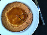Soft crostata with almonds and apricot jam