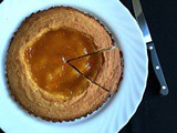 Soft crostata with almonds and apricot jam