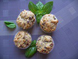 Sun-dried tomatoes and olives muffins