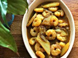 Bengali Recipe ~ Chingri-r Bati Chochori (Shrimp & Potato Stir-Fry)