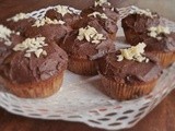 Köstliche Kirsch-Cupcakes mit Schokofrosting und Kirschwasser