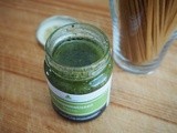 Pesto mit Zitronenmelisse: Frisch vom Wochenmarkt