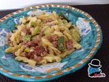 Fusilli ghiotti con formaggio e pomodori secchi