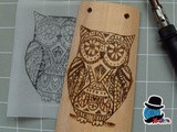 Gufo pirografato su tegola in legno