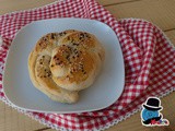 Panino intrecciato al sesamo