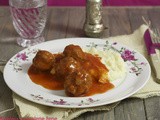 Ćufte u paradajz sosu / Meatballs in tomato juice sauce