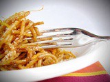 Bigoli con acciughe e arancia