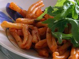 Caserecce con sugo alla rucola