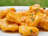 Gnocchi di zucca burro e salmone