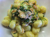 Gnocchi salmone affumicato e rucola