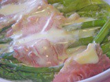 Involtini di asparagi e prosciutto