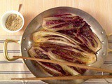 Radicchio rosso brasato con arancia e sesamo