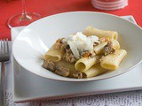 Rigatoni ragu’ di faraona fichi e castelmagno