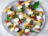 Spiedini con speck mele e zucchine