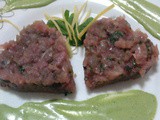 Tartare di tonno con crema al basilico