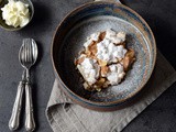 Crumble di mele, melanzane e fava tonka per festeggiare  lo pan ner 