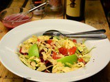 Finito Carnevale? Settimana detox (che nelle pasticcerie ci sono già le colombe): si inizia con una bella insalata d'inverno