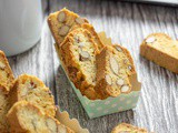 Cantucci: Ricetta originale dei biscotti di Prato