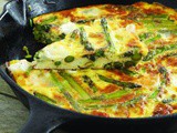 Frittata di asparagi e pecorino tra gusto e freschezza