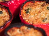 Peperoni al forno ripieni di quinoa