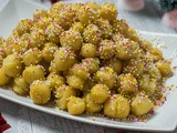 Ricetta struffoli napoletani di Natale con foto e video per farli a casa