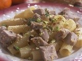 Maccheroni con spada, mandarino e pistacchi