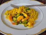 Chitarrone Verrigni con baby zucchine e mazzancolle allo zafferano