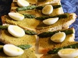 Crostini asparagi e uova di quaglia