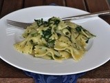 Farfalle con rucola e acciughe