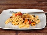 Fusilli di kamut con ceci, cozze e tonno fresco