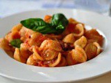 Orecchiette con pomodori ciliegini arrostiti