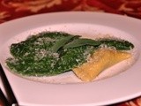 Ravioli verdi agli spinaci con ripieno di ricotta e spinaci