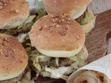 Buns di farro con burger di fagioli mung