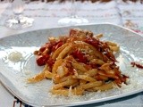 Pici al ragù di Coniglio all'Ischitana con Pomodorini del Piennolo