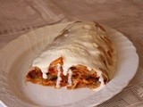 Strudel salato alla parmigiana con fonduta di mozzarella di bufala