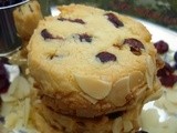 Ajme ...: Prhki kolačići s brusnicama i bademima :: Almond and cranberry shortbread